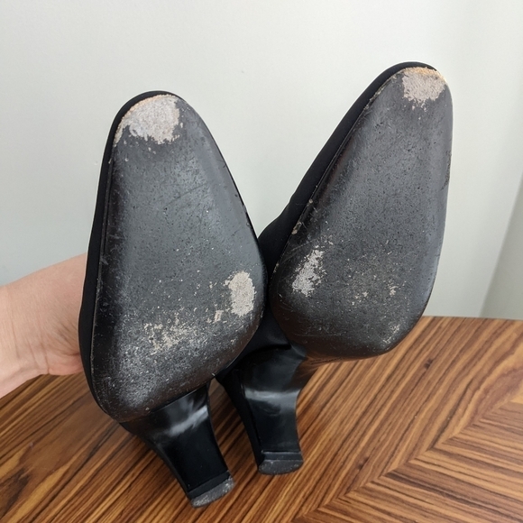 Salvatore Ferragamo black heels size 8 s2 - Picture 8 of 11